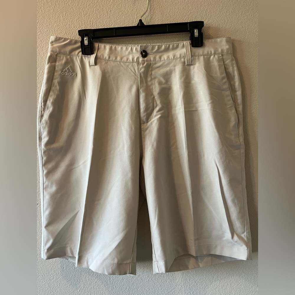 Adidas Gray ClimaLite Lightweght 3 Stripes Golf Shorts 34” Waist